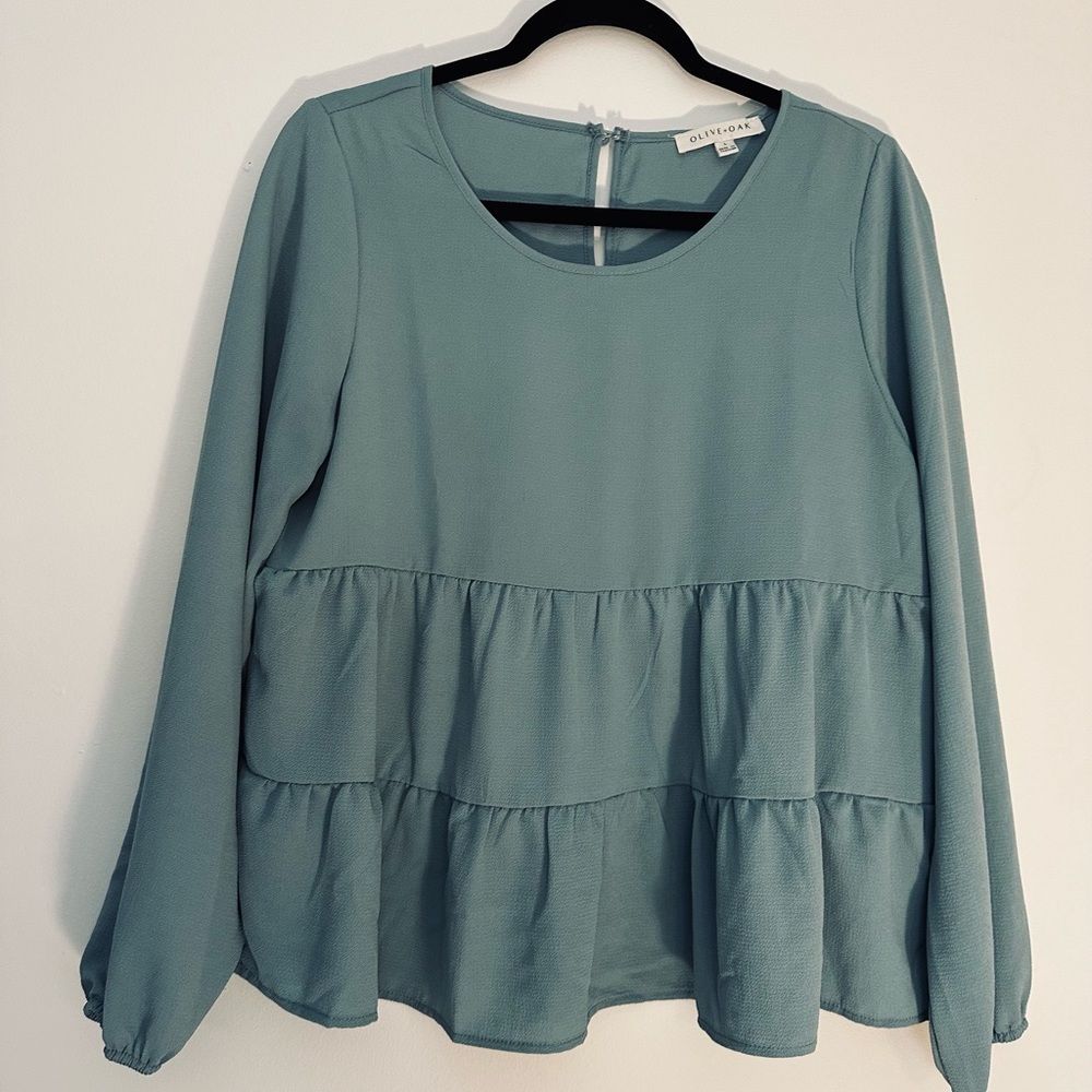 Women’s business casual long sleeve